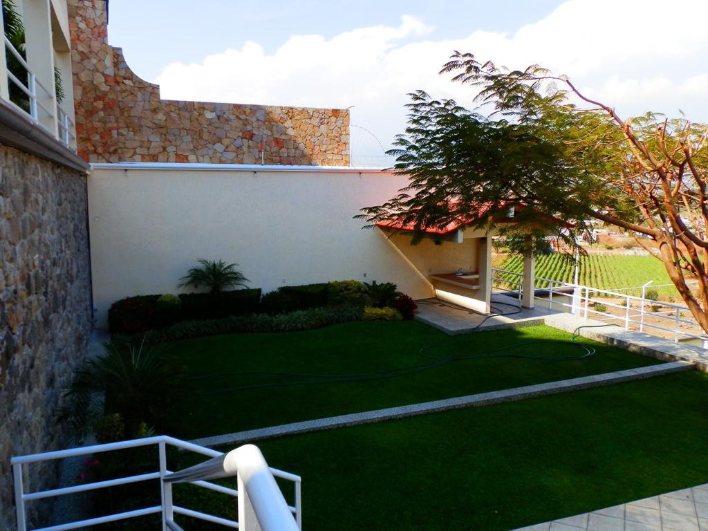 Fascinante mansión en Cuernavaca, Morelos ideal para escuela o clínica